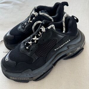 Balenciaga WOMEN'S TRIPLE S SNEAKER IN BLACK